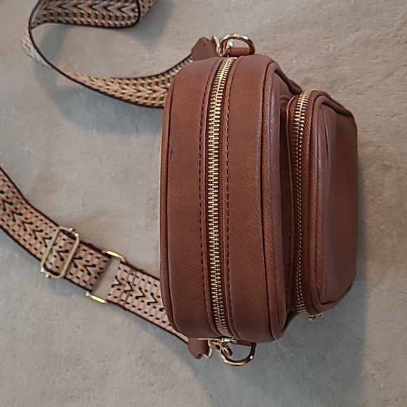 Women's Crossbody Purse Embroidered Vegan Leather Oblong Brown Boho Adjustable - Picture 6 of 12